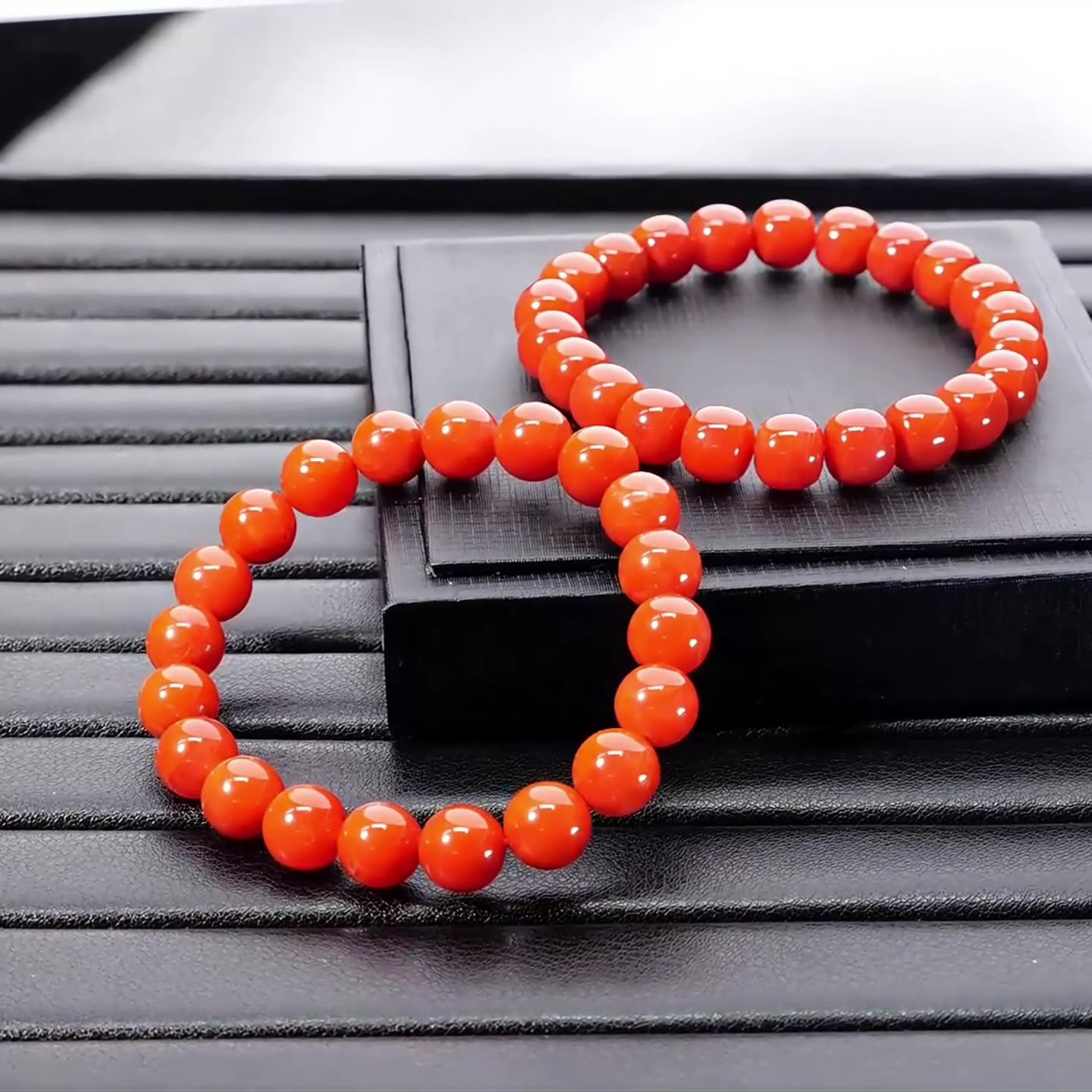 サウスレッドアゲート ブレスレット 9-12mm